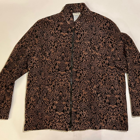 White Stag Full Zipper Sweatshirt in Black & Tan Ornate Pattern - Picture 1 of 10